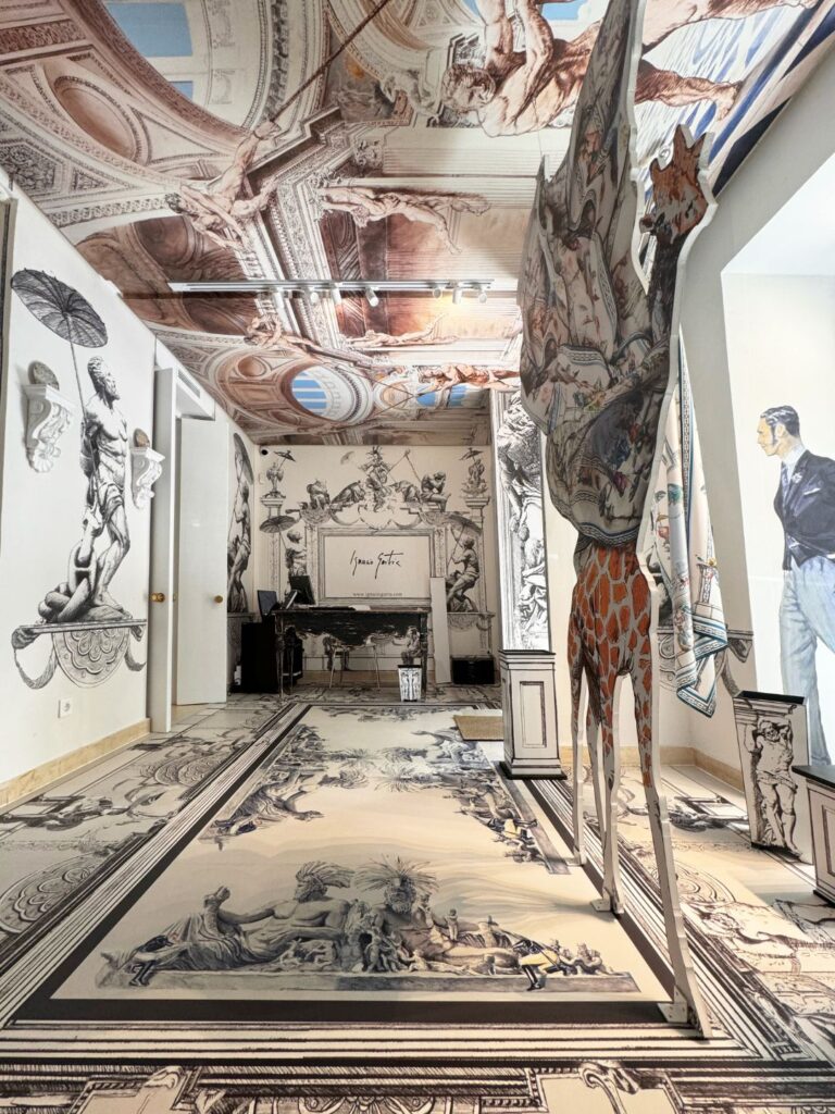 Consulta proyecto 02 Ignacio Goitia Art Store Madrid, RECEPCIÓN 2025